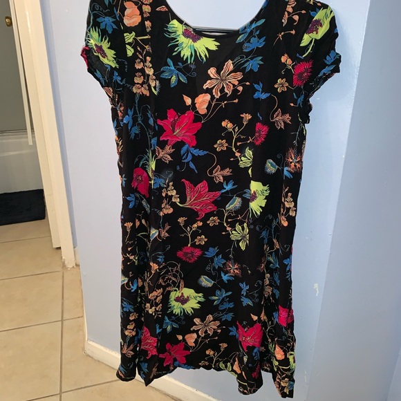 Dress - Picture 2 of 2